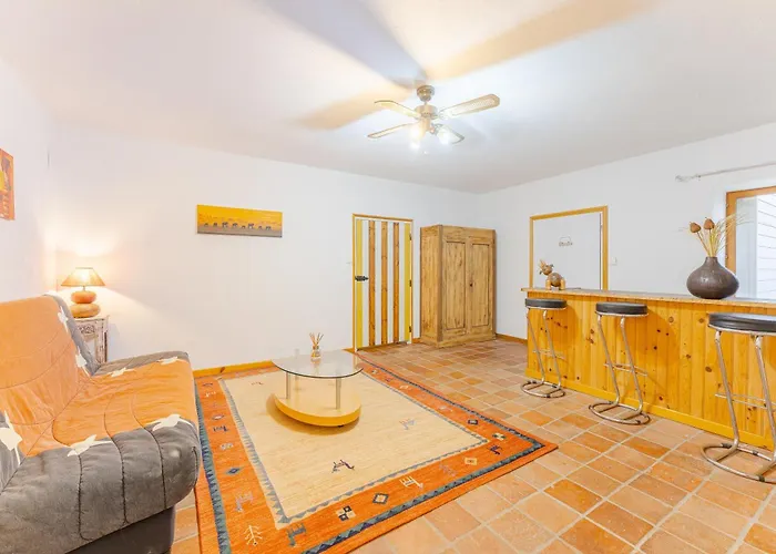 La Promesse Des Saisons - Jardin Et Parking Prive Casa de Férias *